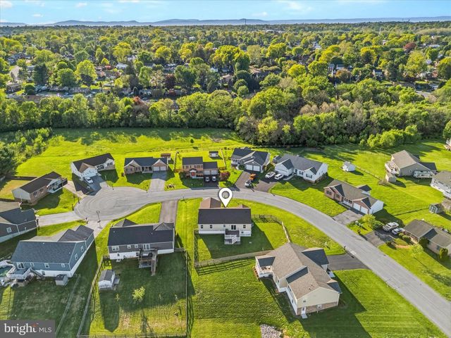 341 DAYSPRING LN, Hagerstown, MD 21742