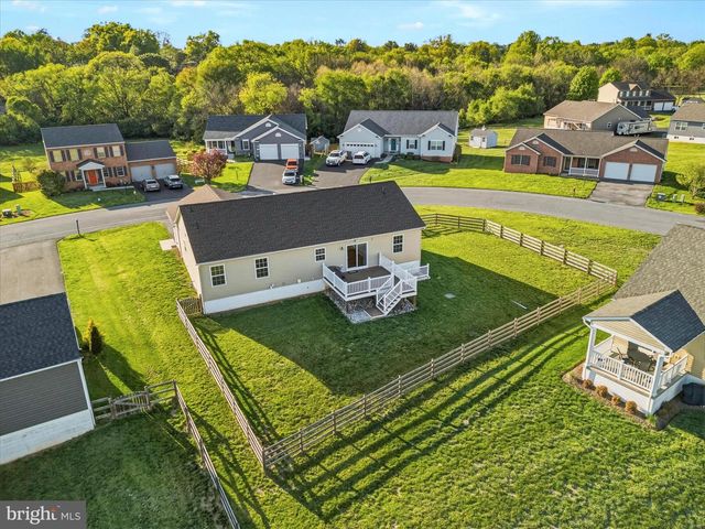 341 DAYSPRING LN, Hagerstown, MD 21742