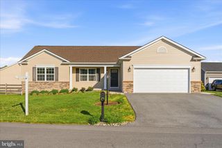 341 DAYSPRING LN, Hagerstown, MD 21742