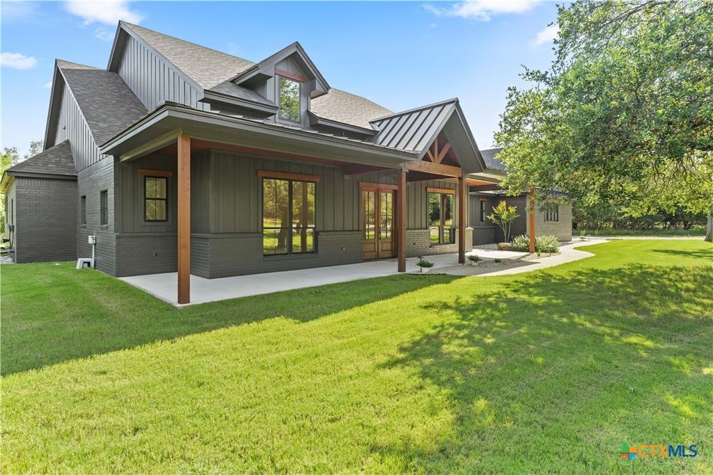1893 Cheyenne Pass, Salado, TX 76571