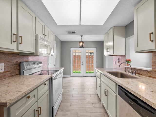11731 Flushing Meadows Drive, Houston, TX 77089