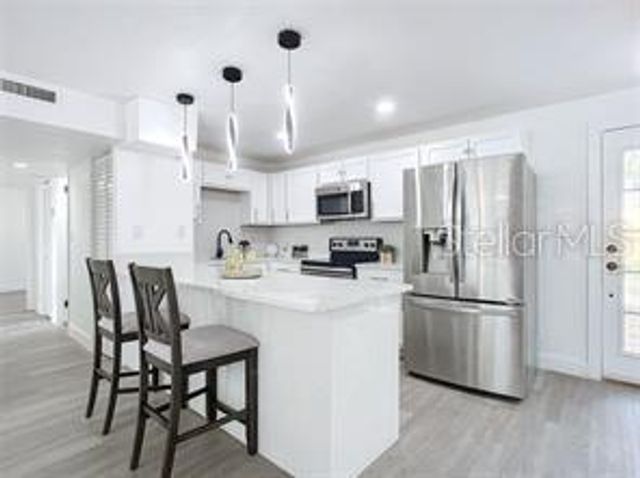 1122 LEWIS DRIVE, Daytona Beach, FL 32117