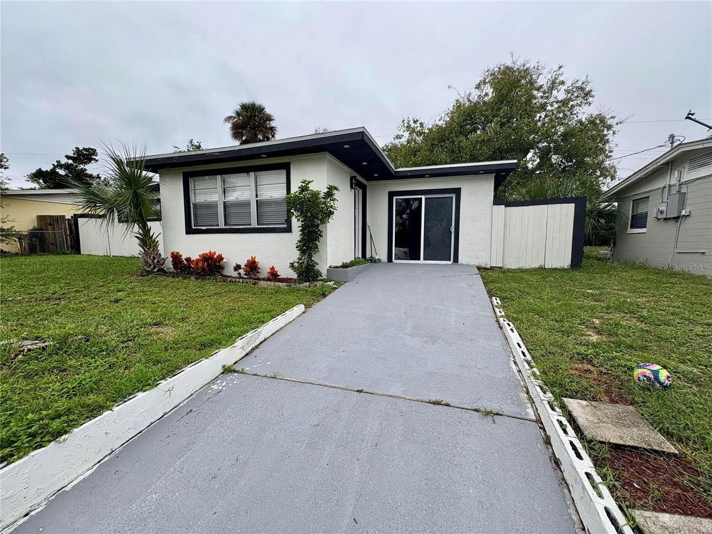 1122 LEWIS DRIVE, Daytona Beach, FL 32117