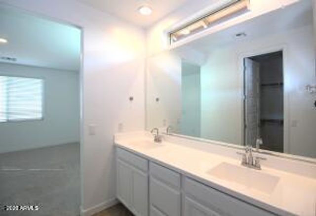 6336 W Warner Street, Phoenix, AZ 85043