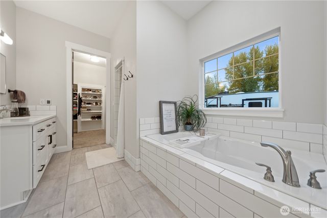 10873 Road 5.4 NE, Moses Lake, WA 98837