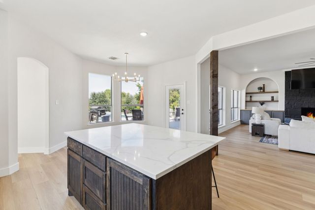 200 W Bozeman Lane, Fort Worth, TX 76108
