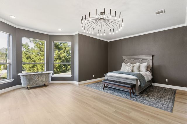 200 W Bozeman Lane, Fort Worth, TX 76108