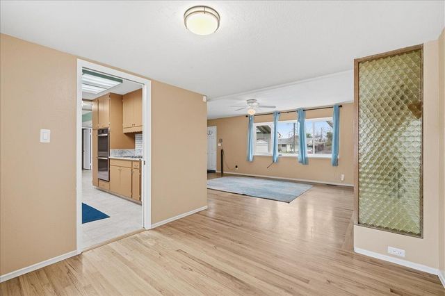 5122 Diablo Dr, Sacramento, CA 95842