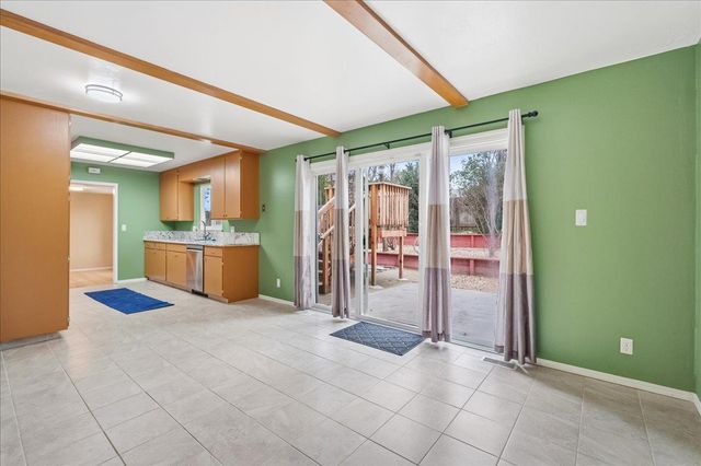 5122 Diablo Dr, Sacramento, CA 95842