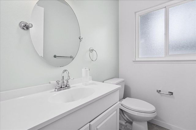 5122 Diablo Dr, Sacramento, CA 95842