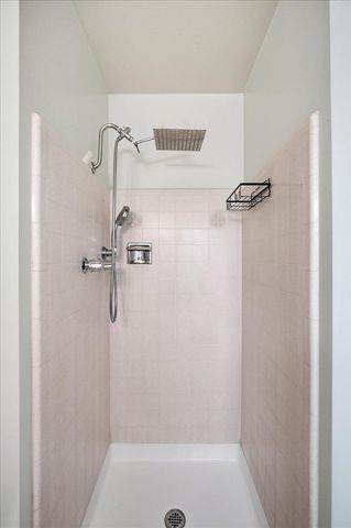 5122 Diablo Dr, Sacramento, CA 95842