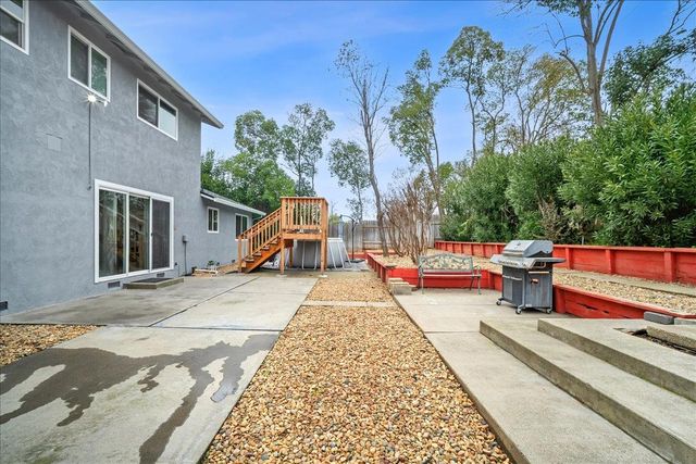 5122 Diablo Dr, Sacramento, CA 95842