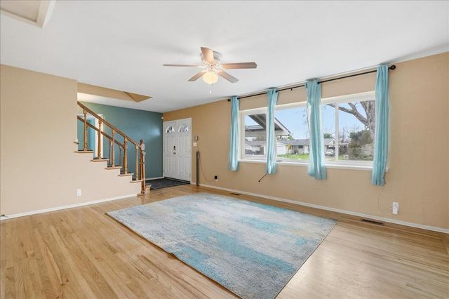 5122 Diablo Dr, Sacramento, CA 95842