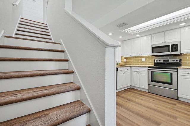 269 MADEIRA CIRCLE, St Petersburg, FL 33715