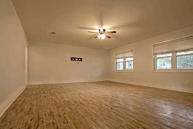6123 Reamer Street, Houston, TX 77074