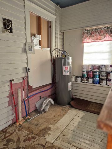 206 6th Street SE, Paris, TX 75460