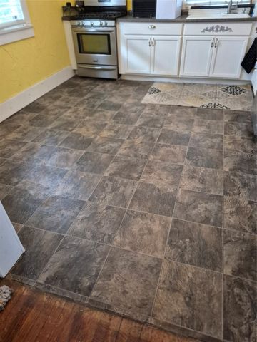 206 6th Street SE, Paris, TX 75460