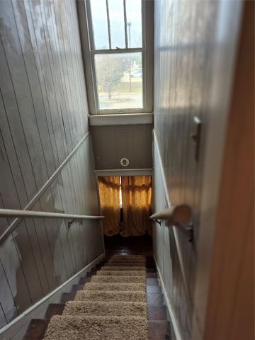 206 6th Street SE, Paris, TX 75460