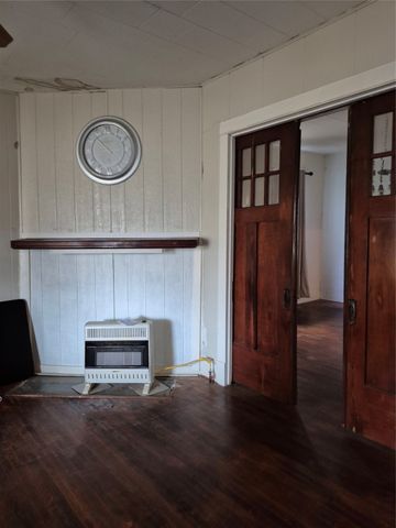 206 6th Street SE, Paris, TX 75460