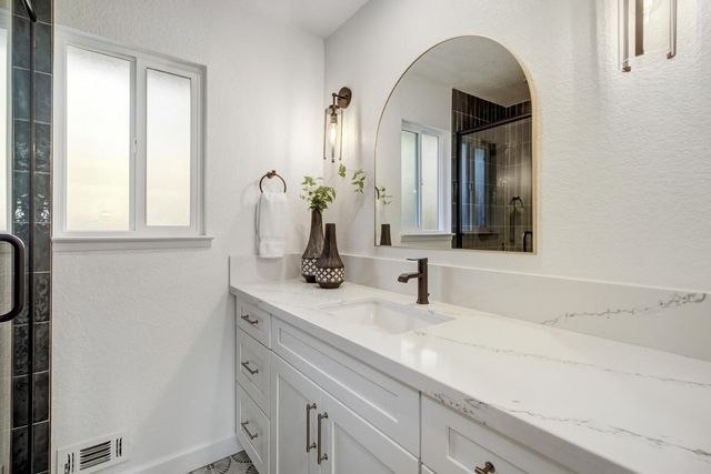 8395 W Hidden Lakes, Granite Bay, CA 95746