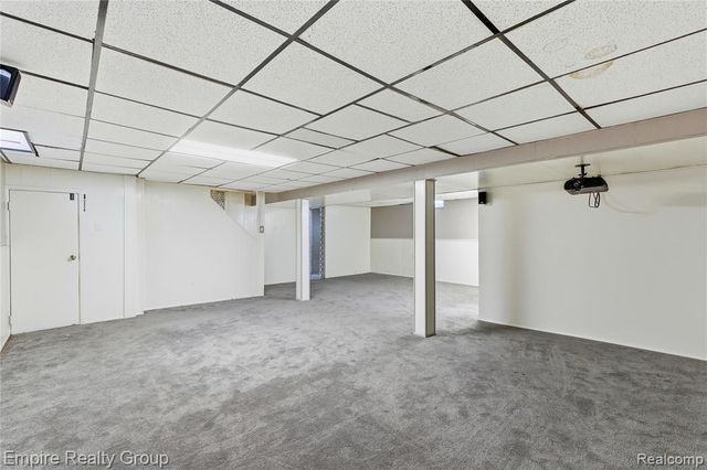 6545 Robindale Avenue, Dearborn Heights, MI 48127