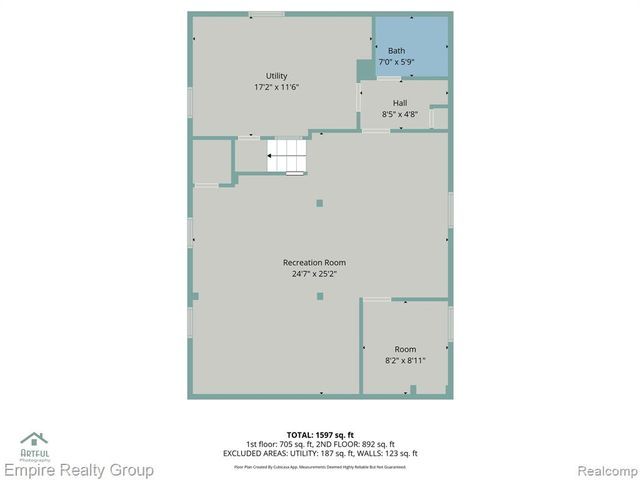 6545 Robindale Avenue, Dearborn Heights, MI 48127