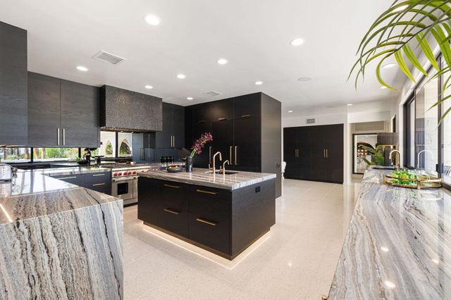 70663 Oroville Circle, Rancho Mirage, CA 92270