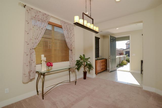 9523 Sauterne Way, Elk Grove, CA 95624