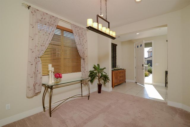 9523 Sauterne Way, Elk Grove, CA 95624