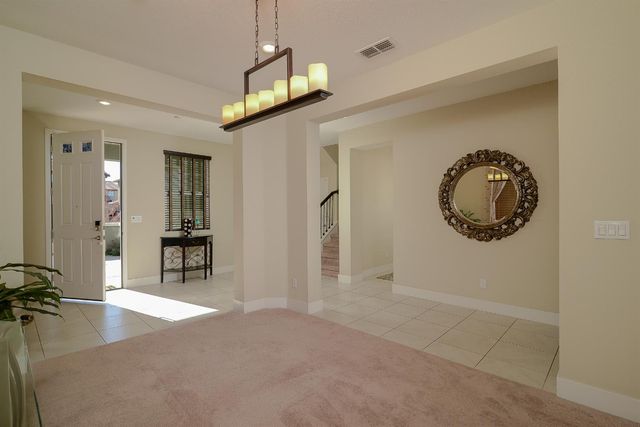 9523 Sauterne Way, Elk Grove, CA 95624