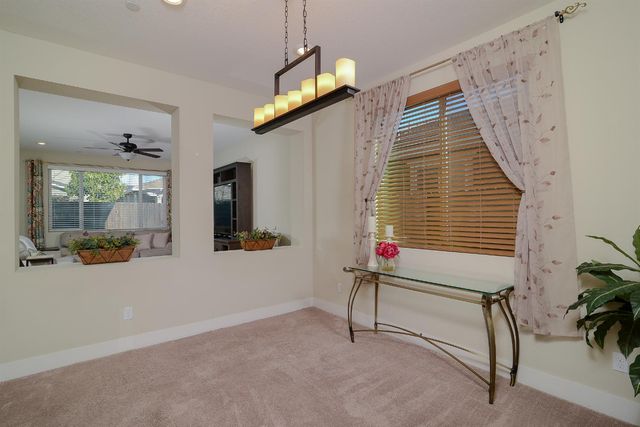 9523 Sauterne Way, Elk Grove, CA 95624