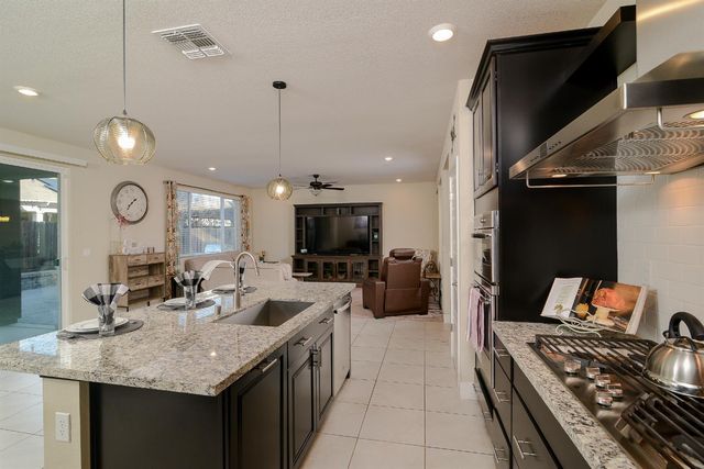 9523 Sauterne Way, Elk Grove, CA 95624