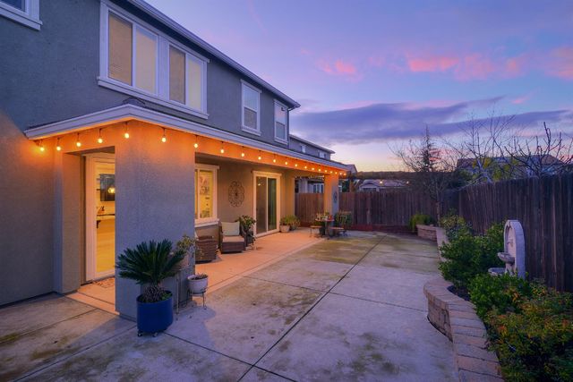 9523 Sauterne Way, Elk Grove, CA 95624