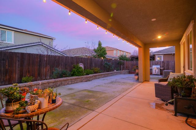 9523 Sauterne Way, Elk Grove, CA 95624