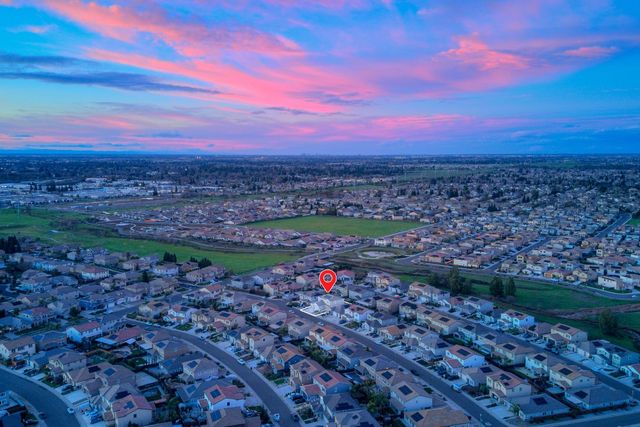 9523 Sauterne Way, Elk Grove, CA 95624