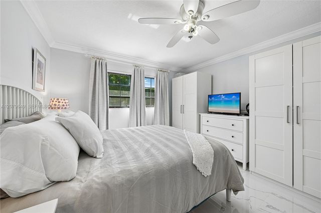 590 NW 132nd Avenue, Miami, FL 33182