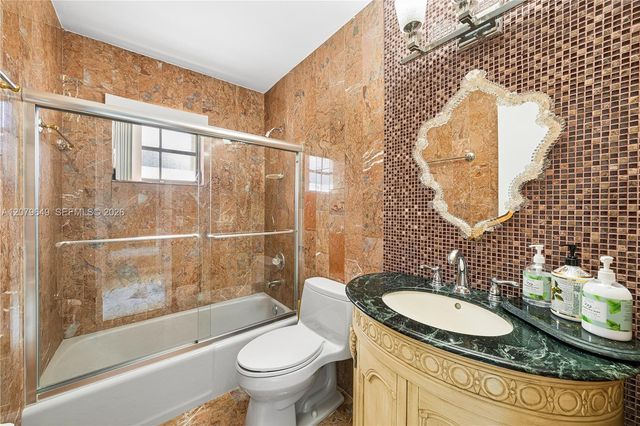 590 NW 132nd Avenue, Miami, FL 33182