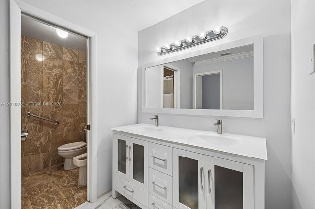 590 NW 132nd Avenue, Miami, FL 33182