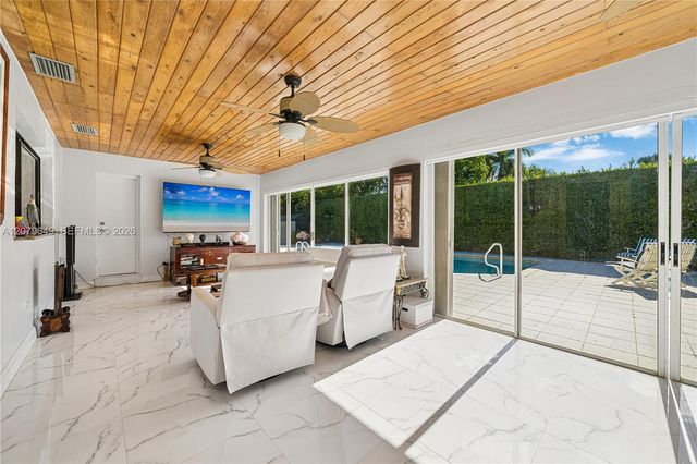 590 NW 132nd Avenue, Miami, FL 33182