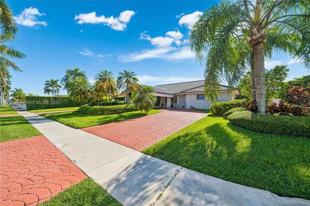 590 NW 132nd Avenue, Miami, FL 33182