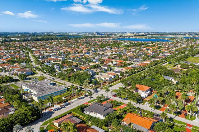 590 NW 132nd Avenue, Miami, FL 33182