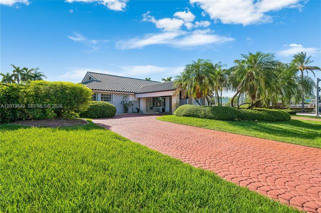 590 NW 132nd Avenue, Miami, FL 33182