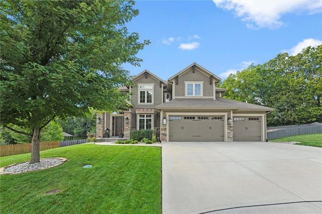1301 NE TIMBERLINE Court, Lee's Summit, MO 64064