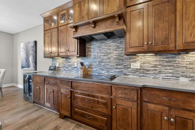 1301 NE TIMBERLINE Court, Lee's Summit, MO 64064