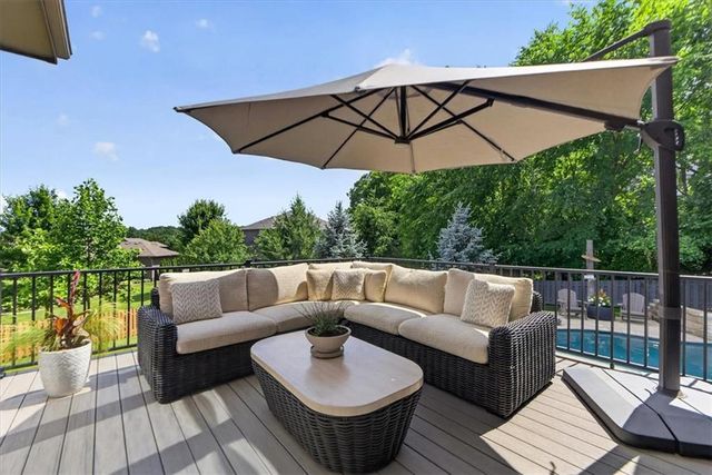1301 NE TIMBERLINE Court, Lee's Summit, MO 64064