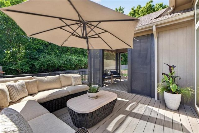 1301 NE TIMBERLINE Court, Lee's Summit, MO 64064