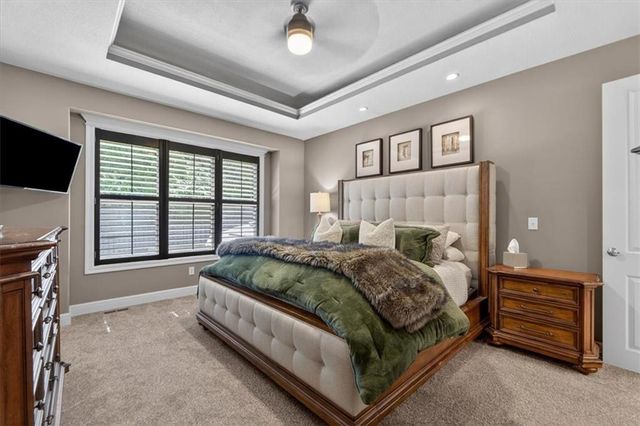 1301 NE TIMBERLINE Court, Lee's Summit, MO 64064