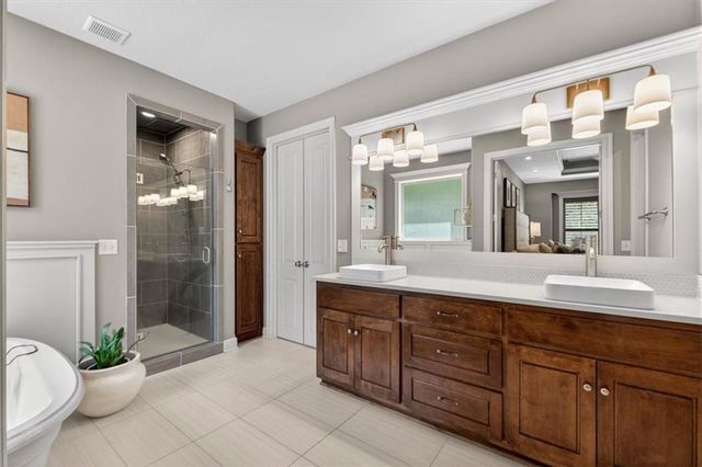 1301 NE TIMBERLINE Court, Lee's Summit, MO 64064