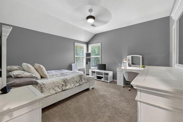 1301 NE TIMBERLINE Court, Lee's Summit, MO 64064