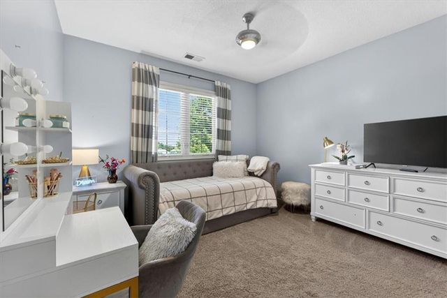 1301 NE TIMBERLINE Court, Lee's Summit, MO 64064